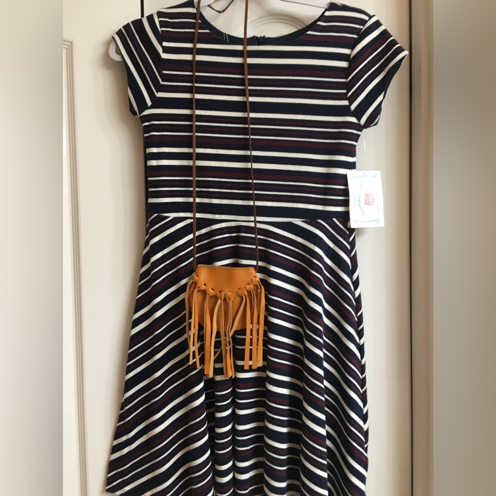 NWT- Tween girls dress. Small crossbody purses included.
